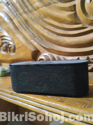 Very loud bass speaker